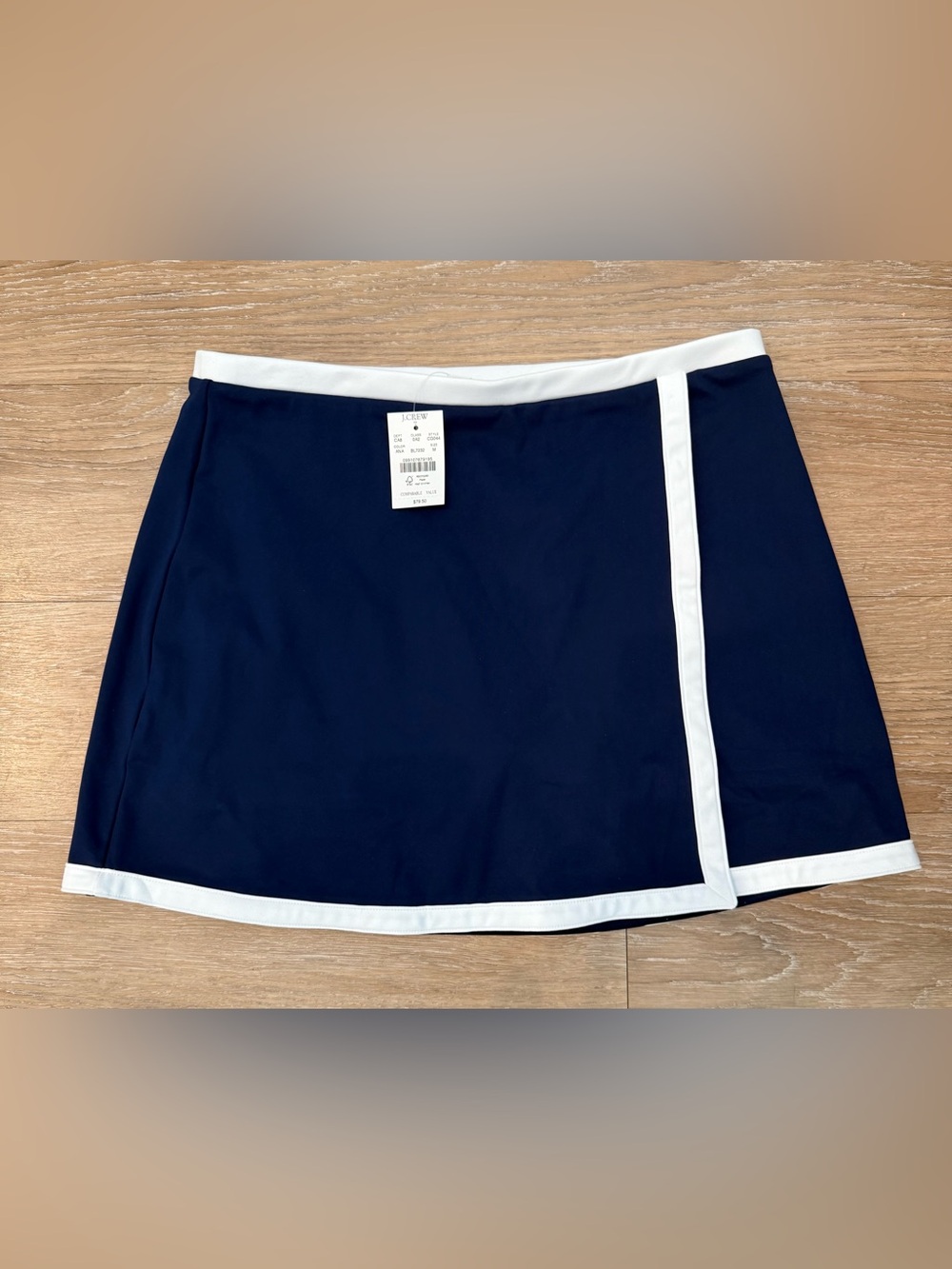 J. Crew Navy Mini Skirt with White Trim Size M - Picture 1 of 4